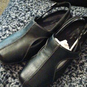 🤠NIB Easy Street Comfort Wave Shoes Size 9W